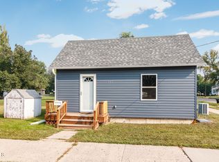 661 4th St NE, Valley City, ND 58072