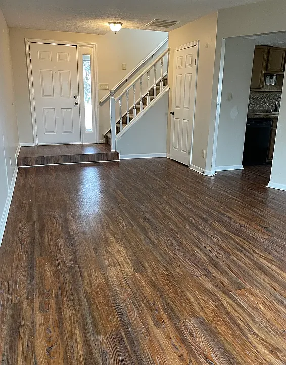 189 Southridge Ln — Photo 2