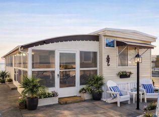 17 Channel Ave, Wildwood, NJ 08260