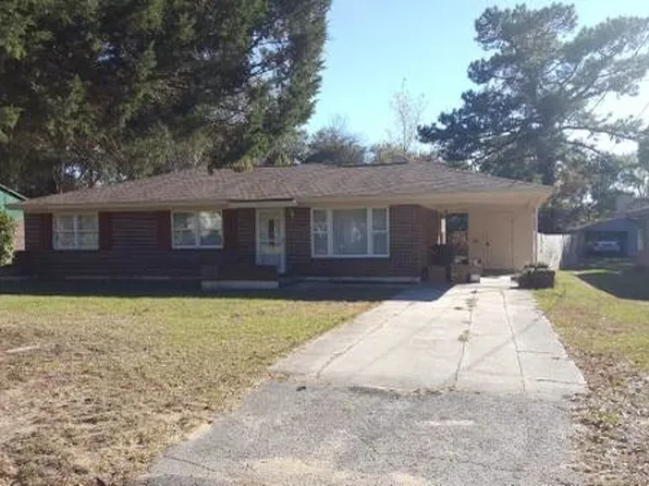229 7th Ave, Mount Pleasant, SC 29464