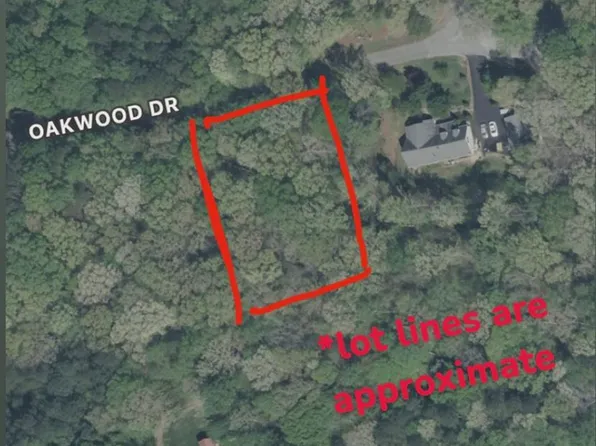 7 Oakwood Ave, Bracey, VA 23919