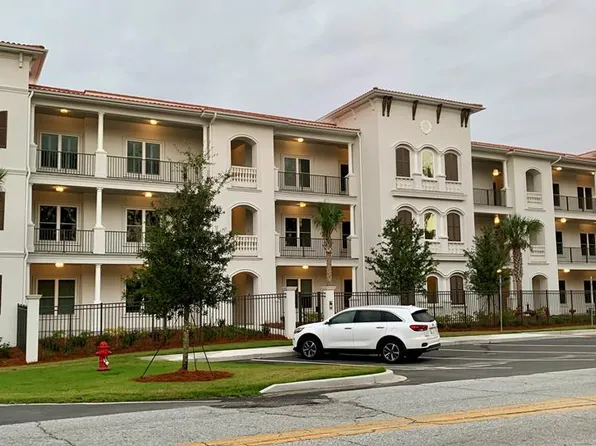 227 Fort King George Dr Unit A, Darien, GA 31305