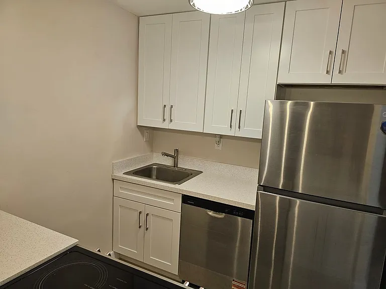5821 Washington St #21 — Photo 4