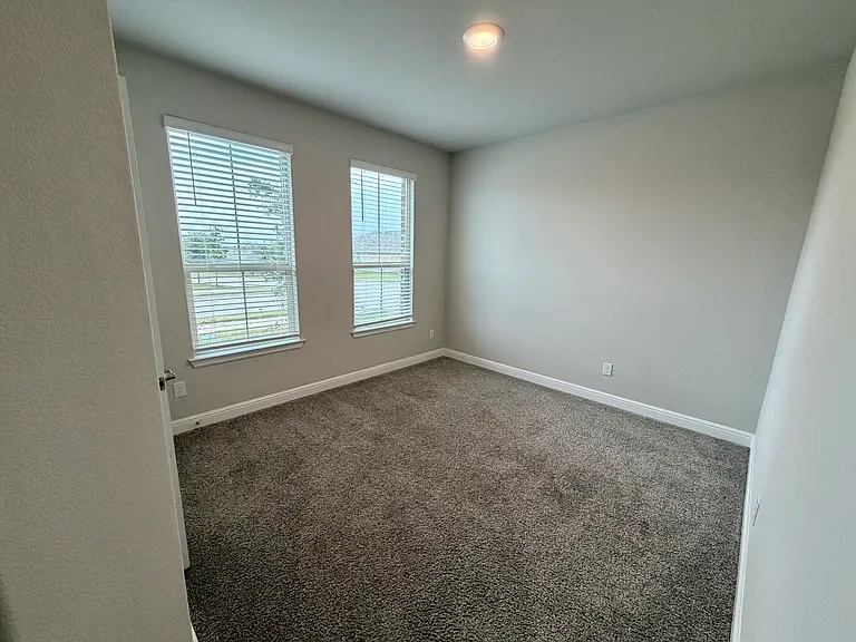 2340 Goodnight Ranch Dr — Photo 17