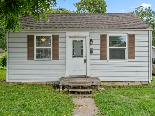 2211 W Atlantic Street, Springfield, MO 65803