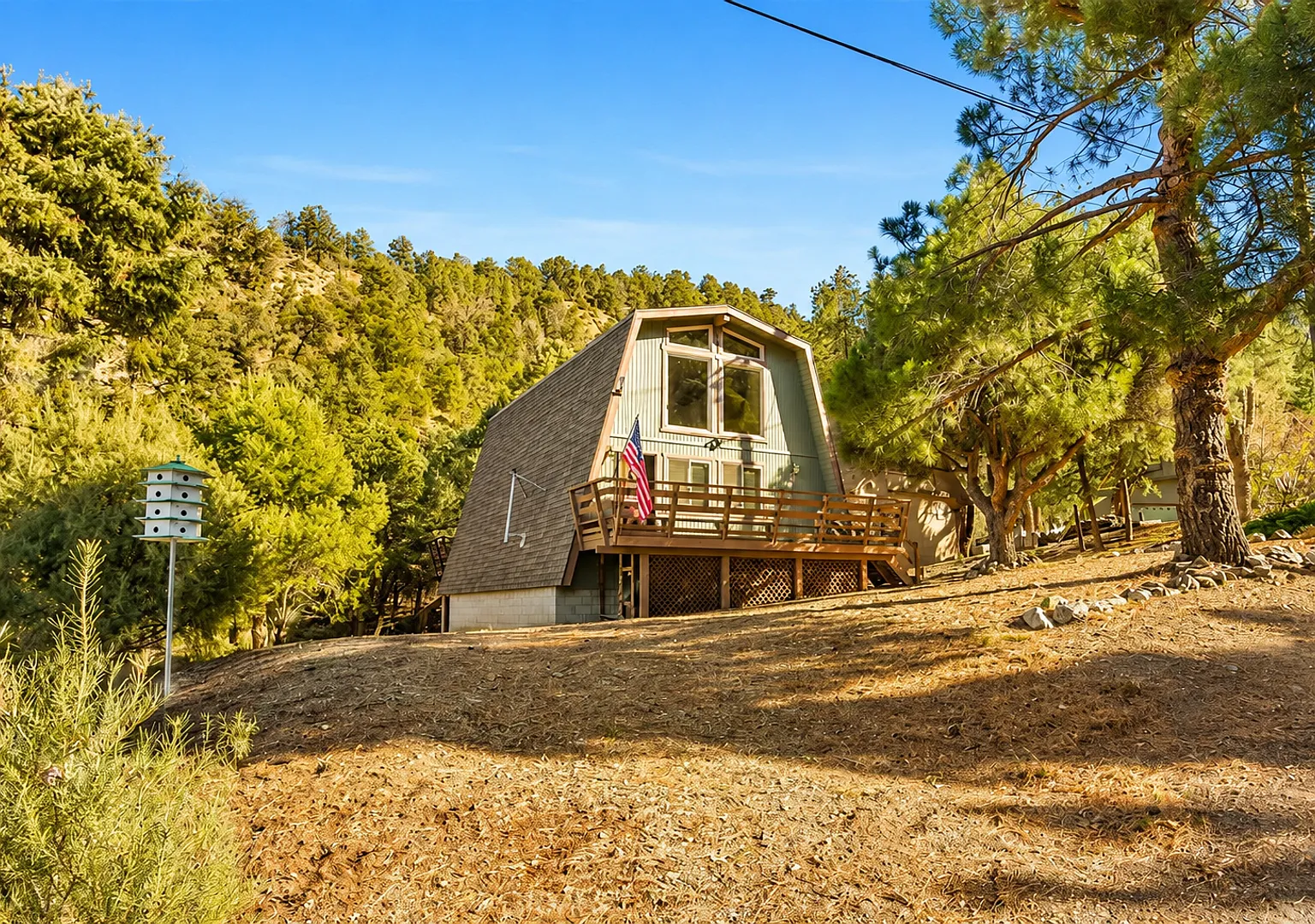 3-Bedroom Cabin with Spacious Loft, Large Deck & Fully Furnished(Optional) — Photo 1