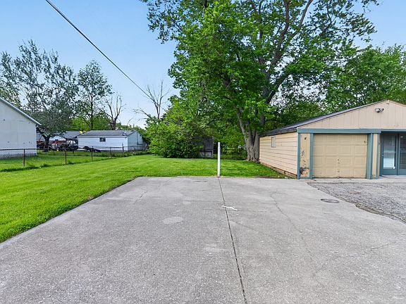 5th image of 3702 N Hartman Dr