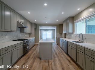 162 N Le Doux Rd, Beverly Hills, CA 90211