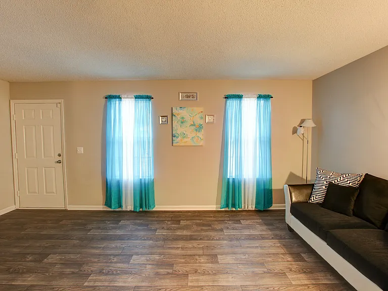 KRC Northlake Townhomes — Photo 8