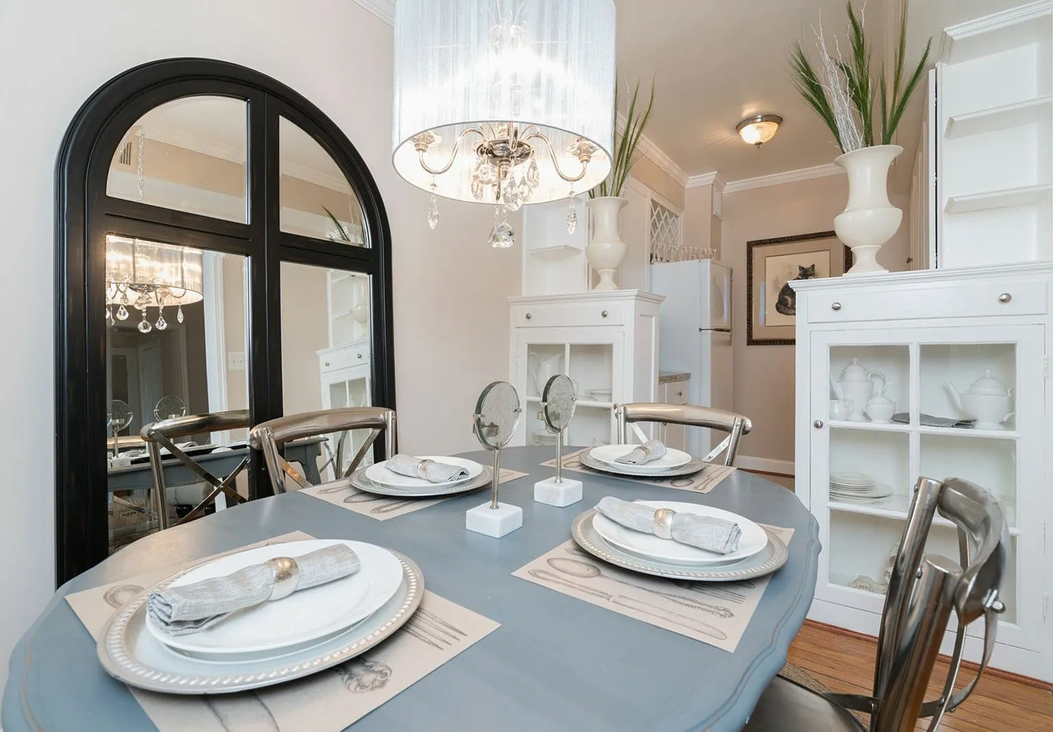 Manor House Apartments — Photo 2