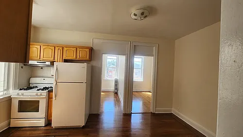 37-28 63rd St #2R Photo 1