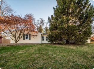 2738 Erb Rd, Saint Louis, MO 63129