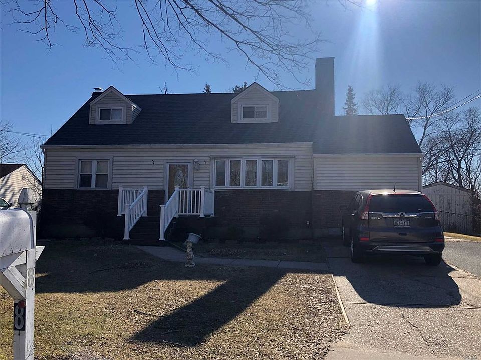 1st image of 8 Alden Way