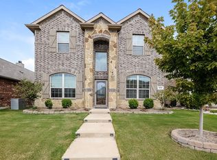 9209 Stewart St, Aubrey, TX 76227