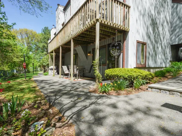 21 Linden Street APT 15, Norwalk, CT 06851