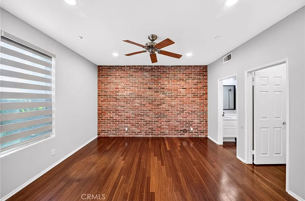 3 bed, 1695 sqft, $4,000 — Photo 3