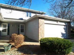 711 Henry St, Waunakee, WI 53597