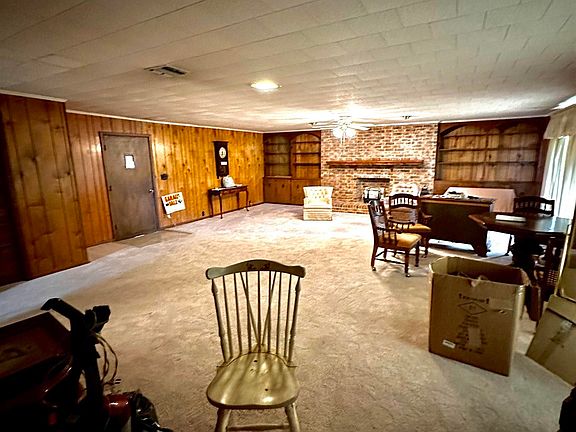 4th image of 406 Edgemont Dr #10