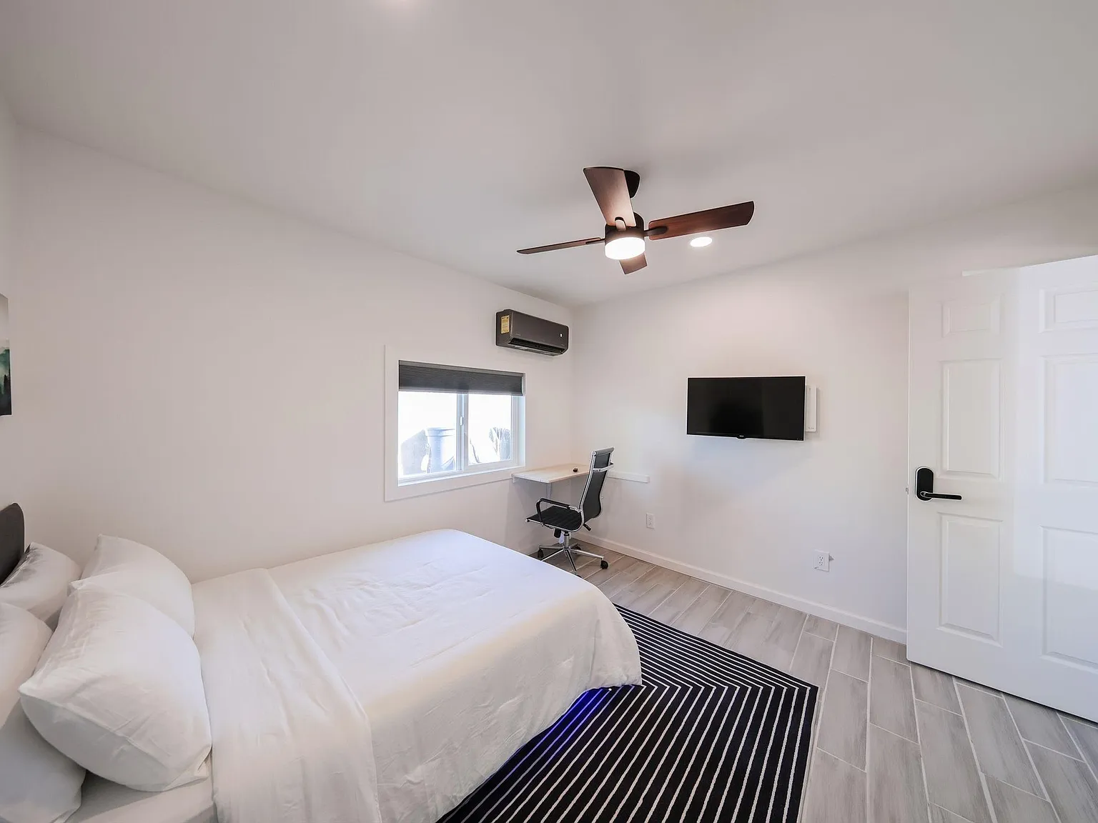 4 bed, 3.0 bath, 1350 sqft, $1,118 — Photo 1