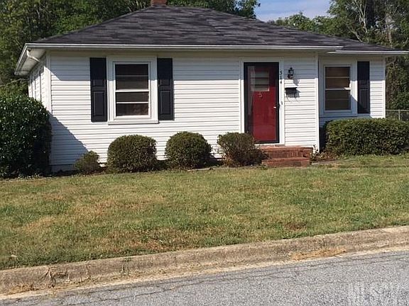 5th image of 514 Edgewood Dr SW