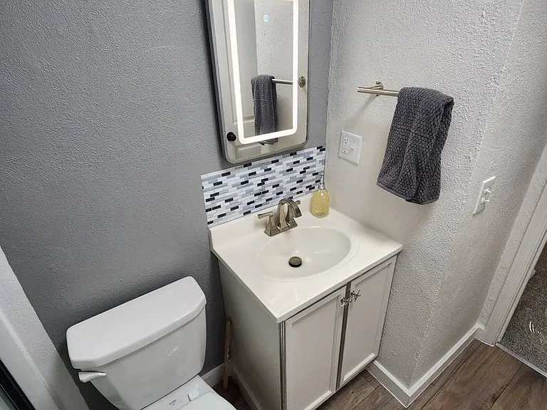 2506 Torrington Ave — Photo 14
