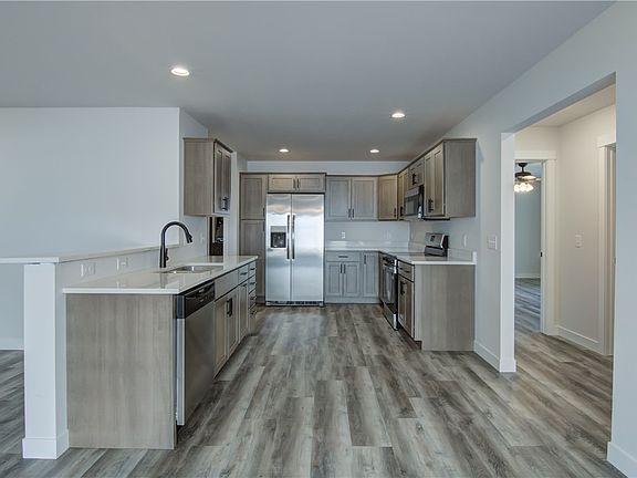 5th image of 1712 Dorret Road