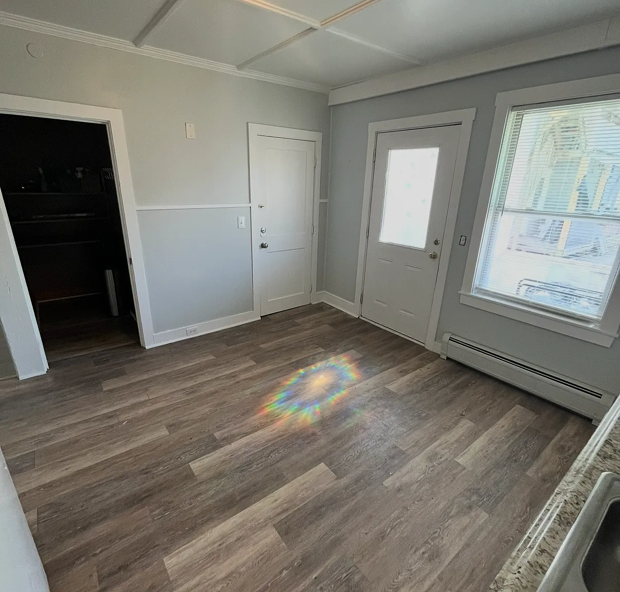 3 bed, 1200 sqft, $1,550 — Photo 4