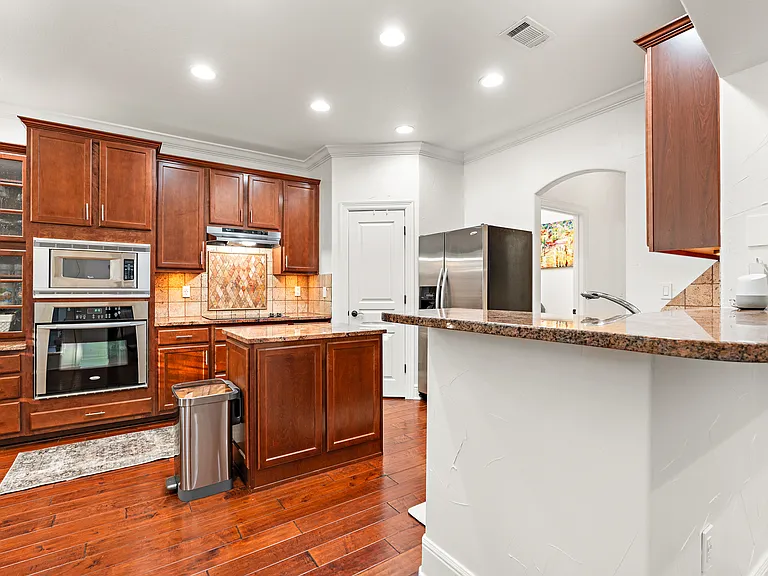 3107 Sweetwater Cv #1 — Photo 8