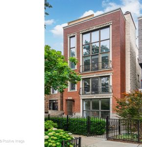 853 N Wood St #3, Chicago, IL, 60622