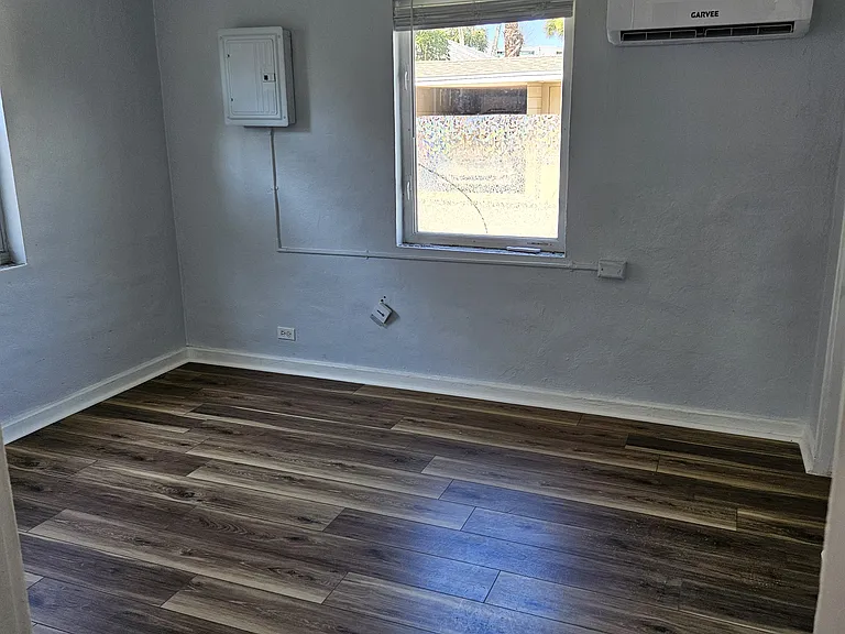 221 Condict Dr #8 — Photo 9