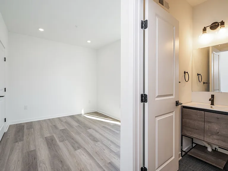 Temple Off-Campus Housing — Photo 65