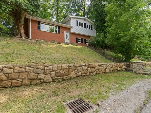 852 Beaumont Rd, Charleston, WV 25314