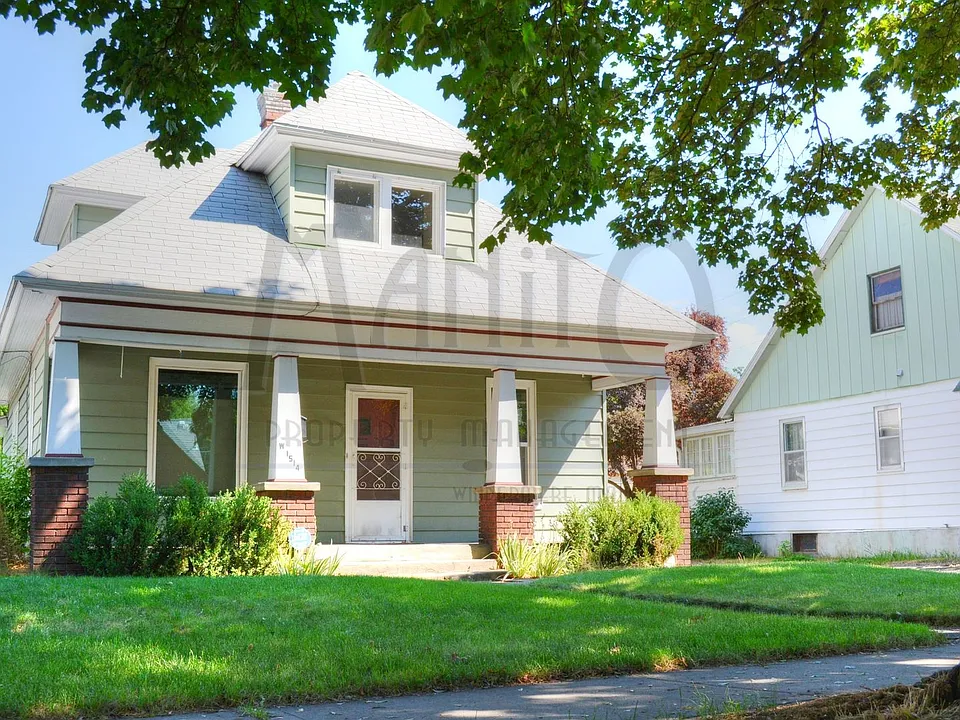 1514 W Augusta Ave