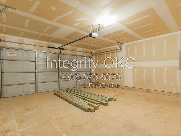 13233 Bridgewater Dr — Photo 33