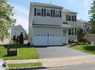 19 Shawnee Trl, Burlington, NJ 08016