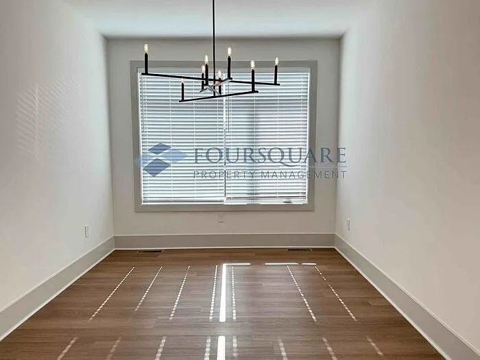 1000 Addison Pl #102 — Photo 11