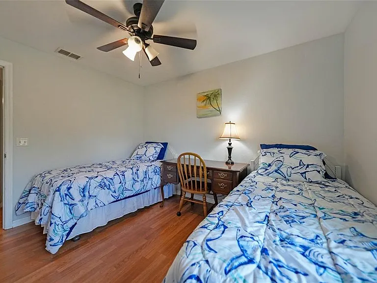 590 Ridgewood St NW — Photo 25