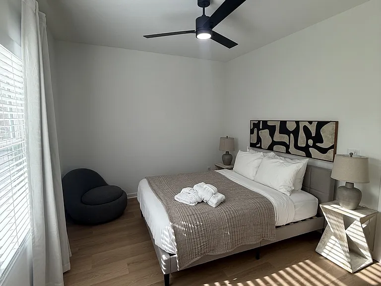 1448 Dunn Ave — Photo 8