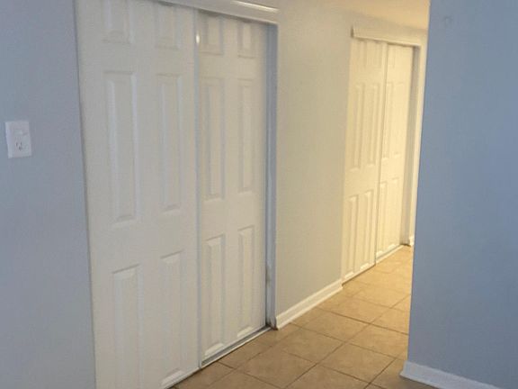 4th image of 2924 N Mulligan Ave #Basement