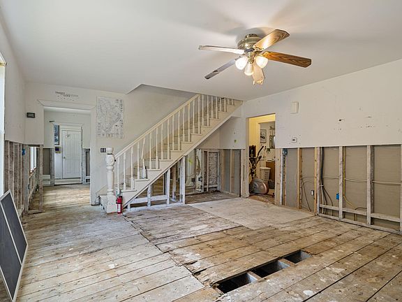5th image of 80 Lower Main Street