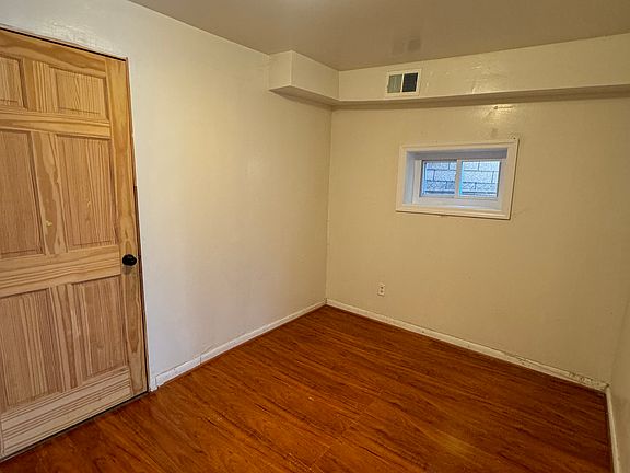 3rd image of 1039 Underhill Ave Floor 1