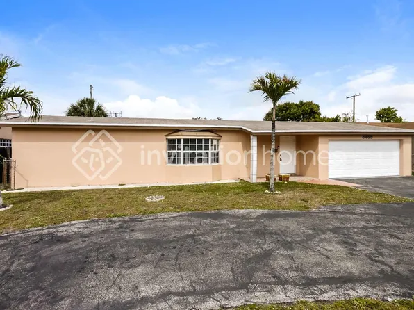 8469 Windsor Dr, Hollywood, FL 33025