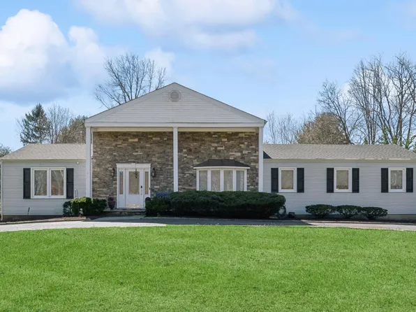 385 Oak Hill Road, Red Bank, NJ 07701