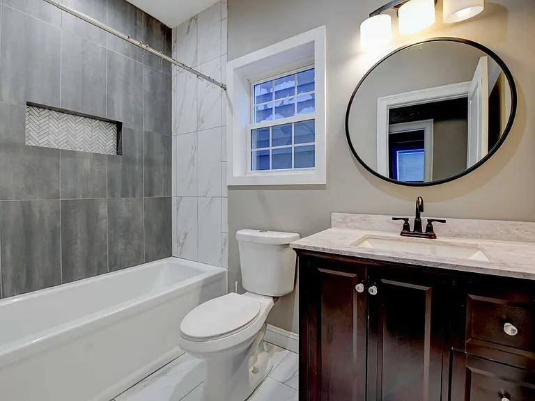97 W 55th St #1 — Photo 17