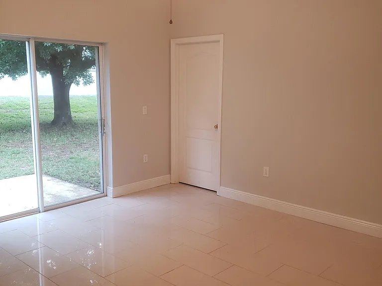 9967 Shadow Creek Dr — Photo 29