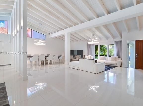 5th image of 185 Golden Beach Dr