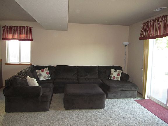 4th image of 5205 Holly Way