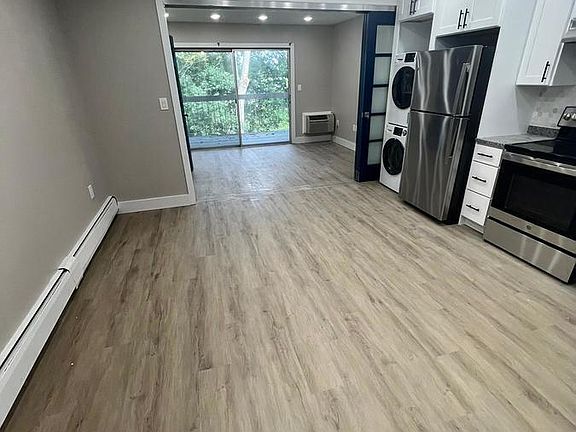 5th image of 353 Schraffts Dr #3315