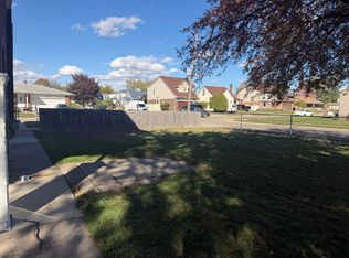 663 Antoine St #2, Wyandotte, MI 48192