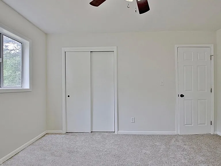 745 Anderson Dr — Photo 40